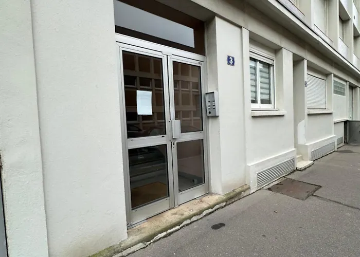 Le Petit Lh - - B'pam